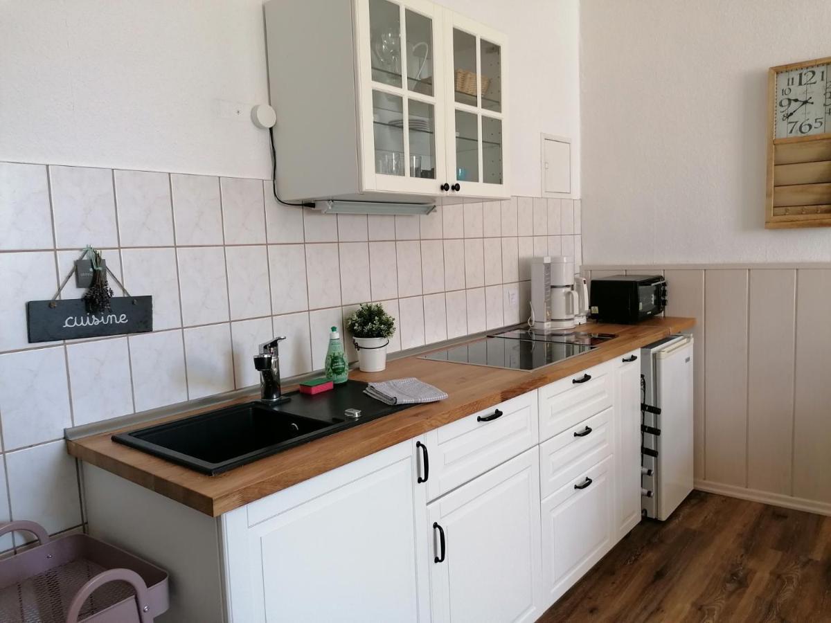 Ruestzeitenheim Sonnenschein Saalburg Buitenkant foto