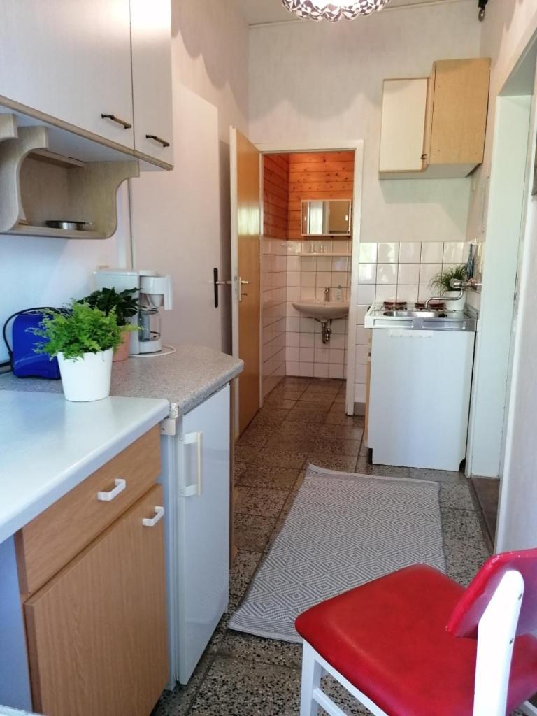 Ruestzeitenheim Sonnenschein Saalburg Kamer foto